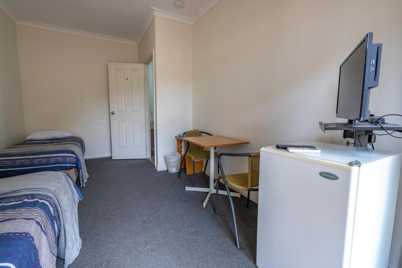 Great Western Motel 诺斯曼 外观 照片